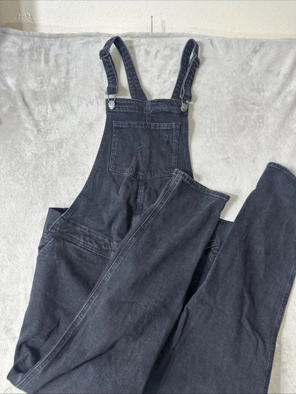 Old Navy Maternity Black Denim Overalls Size 10 Long Straight Leg Adjustable - Picture 4 of 8